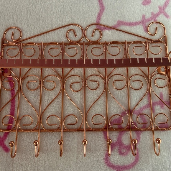 Rose Gold Jewelry Wall Organizer - Picture 2 of 2